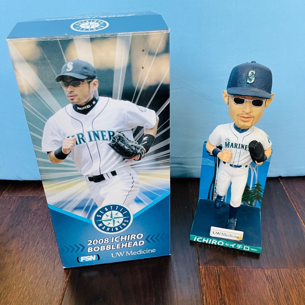 Ichiro Suzuki 2008 Seattle Mariners Bobblehead UW Medicine FSN Used With Box.